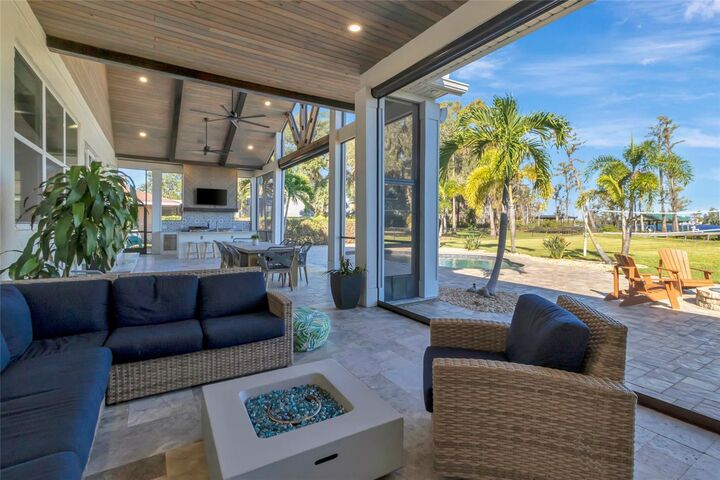 Property Photo: 10303 Thompson Place FL 34711