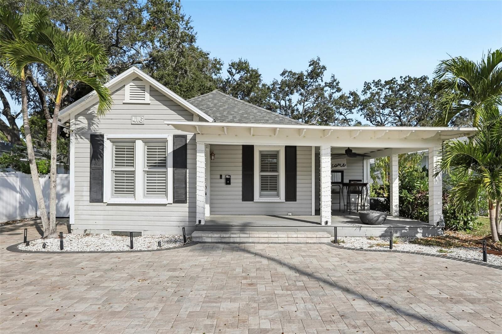 Property Photo: 416 Wildwood Way FL 33756