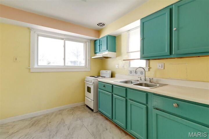 Property Photo: 3112 Airway Avenue MO 63114