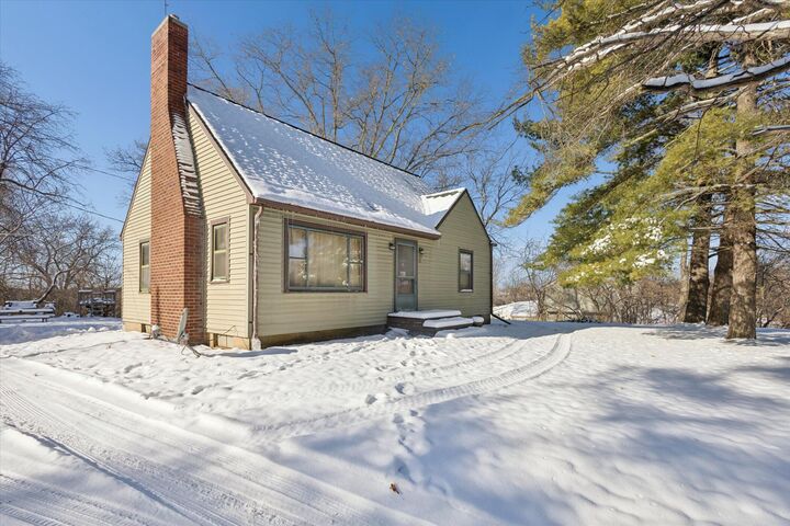 Property Photo:  2350 Brooklyn Road  MI 49203 