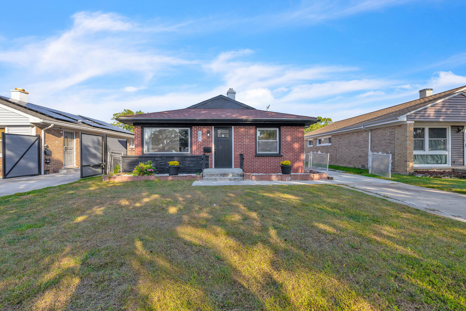 Property Photo: 7817 S Kenton Avenue IL 60652