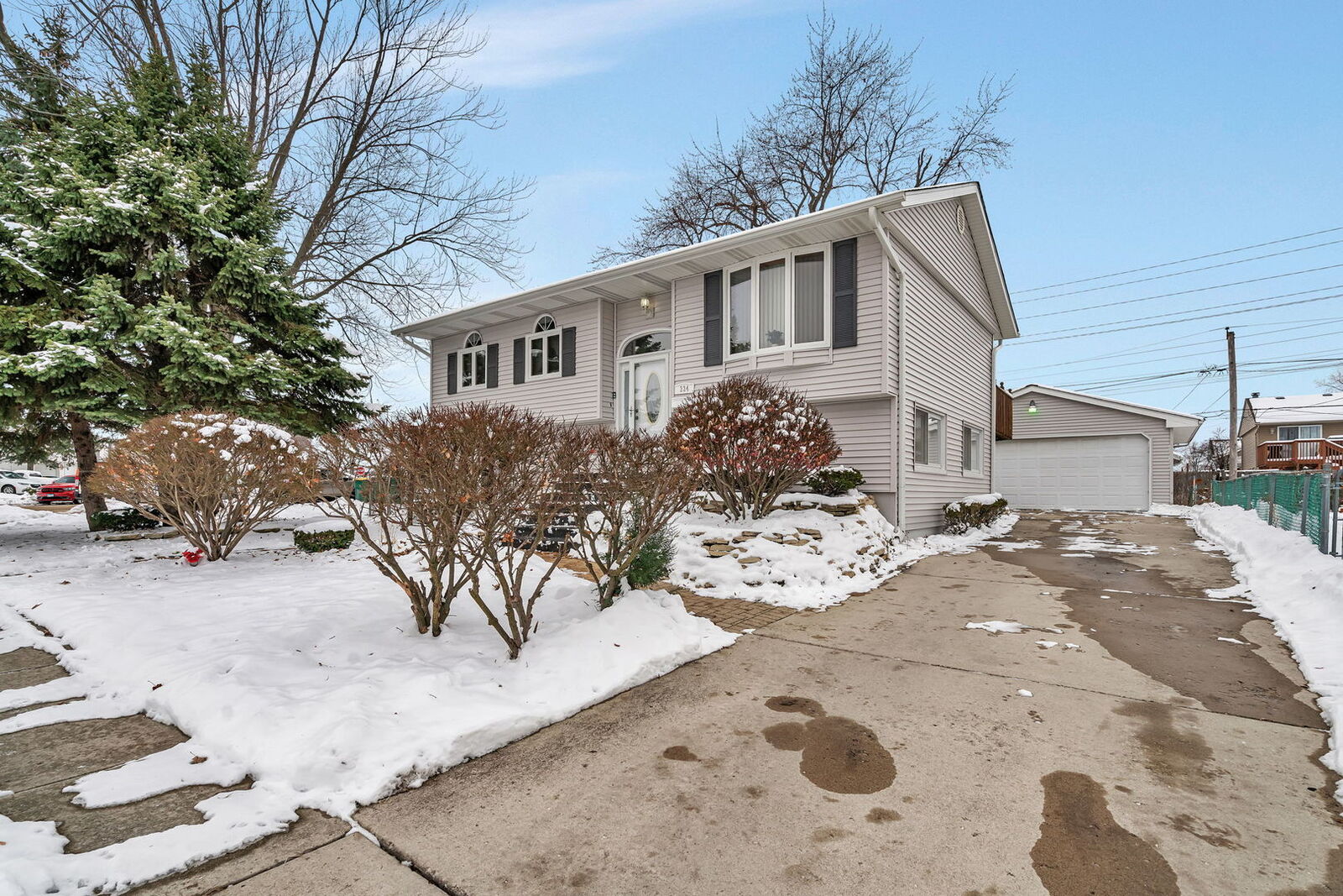 Property Photo:  334 Hemlock Avenue  IL 60446 