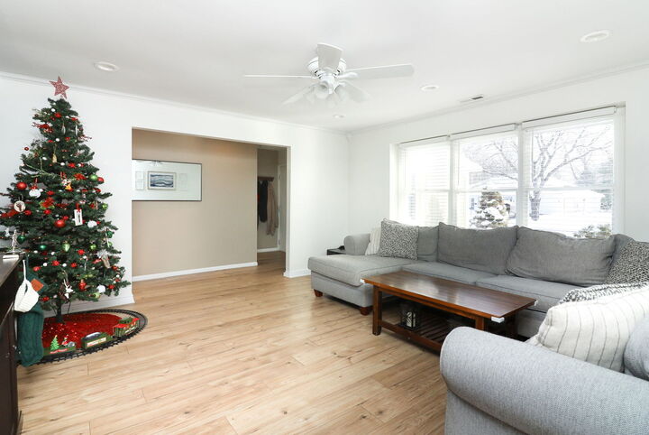 Property Photo: 39 Cayman Drive IL 60538