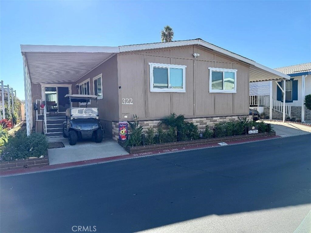Property Photo:  1456 E Philadelphia 322  CA 91761 