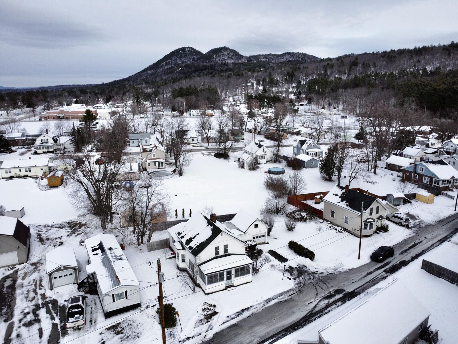 Property Photo:  26 Highland Avenue  ME 04224 