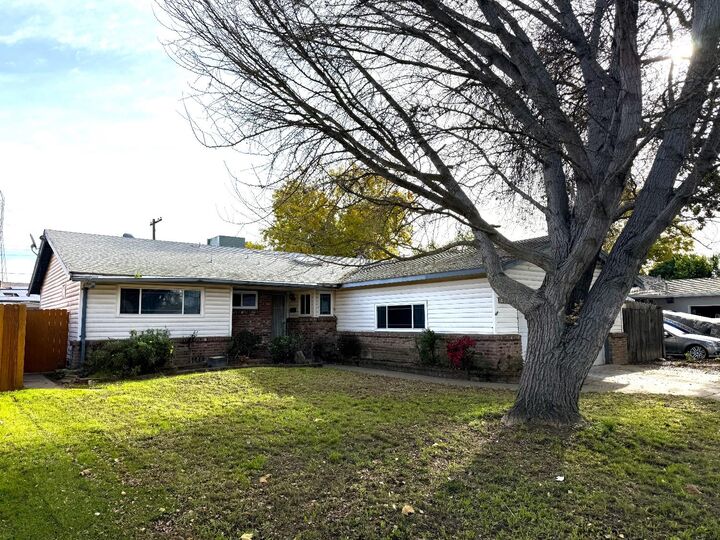 2608 Dorine Way  Sacramento CA 95833 photo