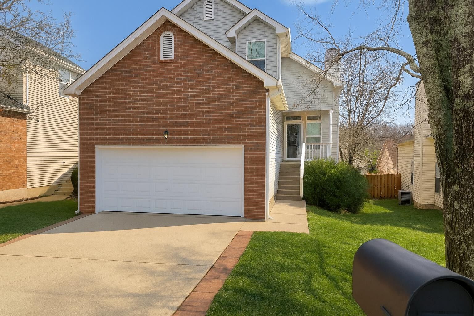 Property Photo: 2004 Lassiter Dr TN 37072