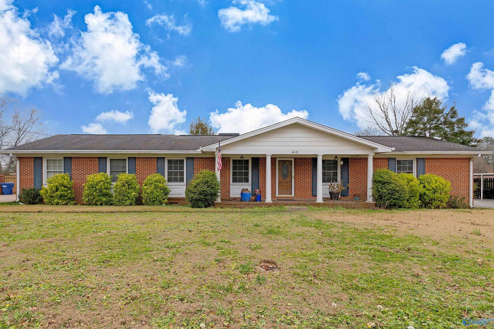 Property Photo:  413 Apple Avenue  AL 35950 