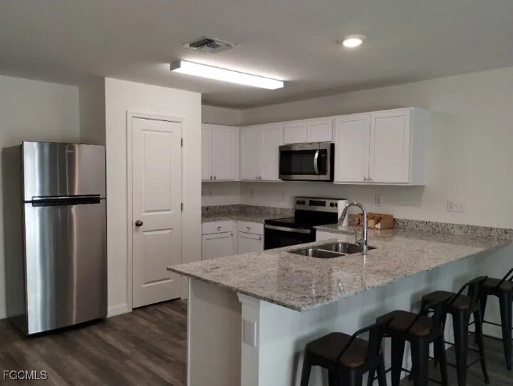 Property Photo: 213 Hagan Avenue S FL 33974