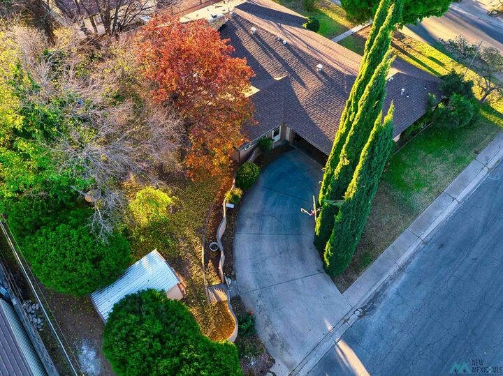 Property Photo: 1510 S Country Club Circle NM 88220