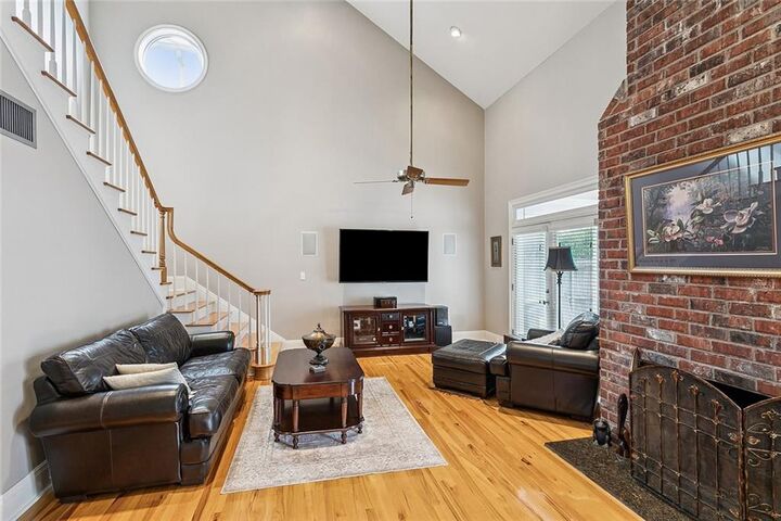 Property Photo: 205 W Maple Ridge Drive LA 70001