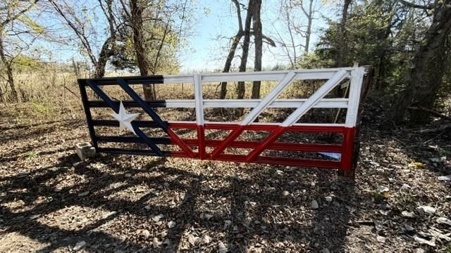Property Photo:  330 County Road 2975  TX 75446 