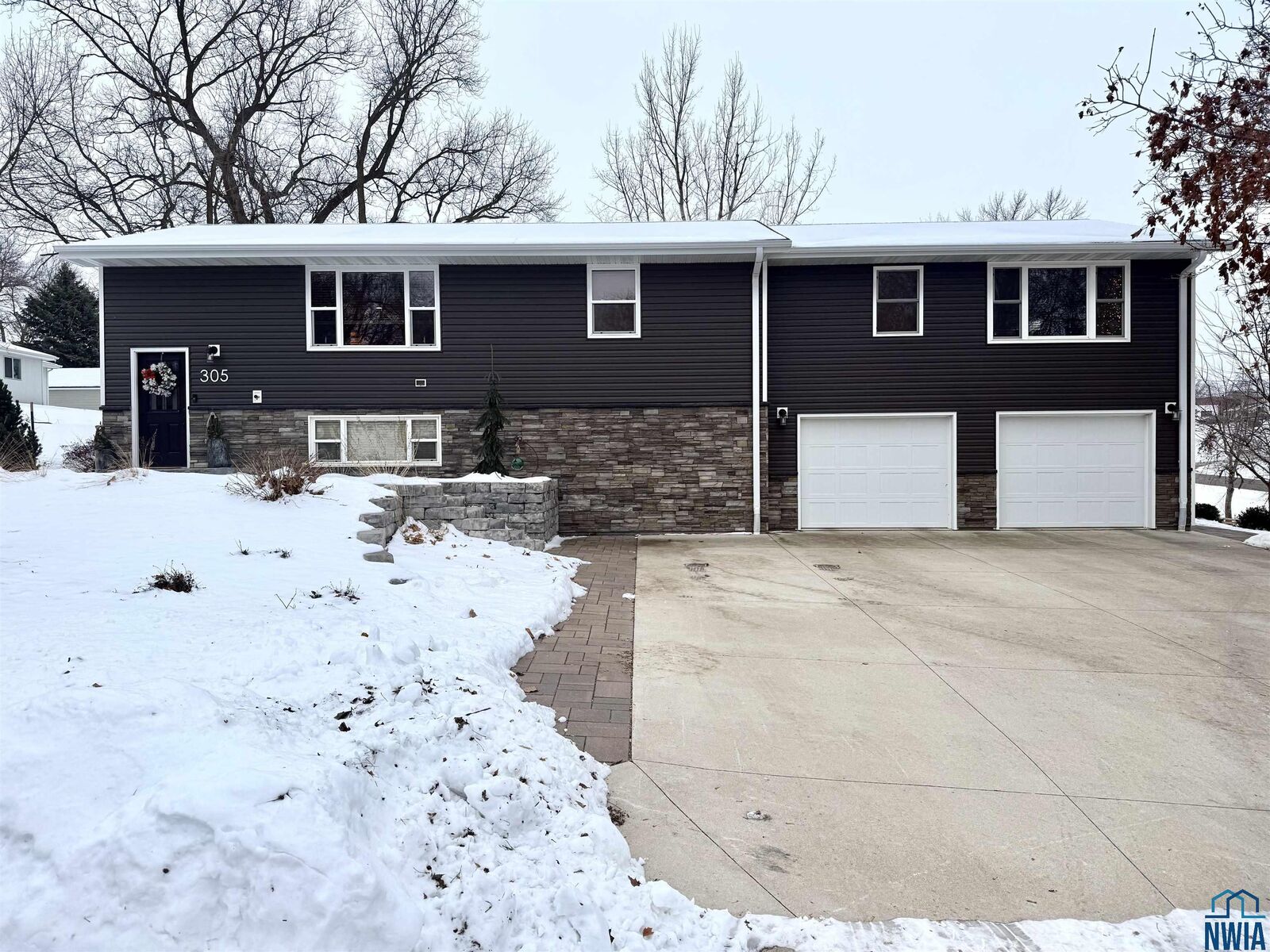 Property Photo:  305 2nd St  IA 51027 