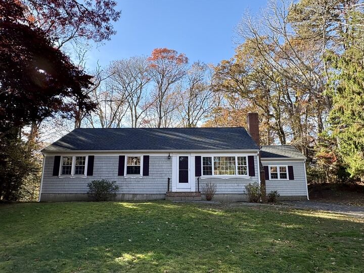 Property Photo:  55 Chickadee Ln  MA 02632 