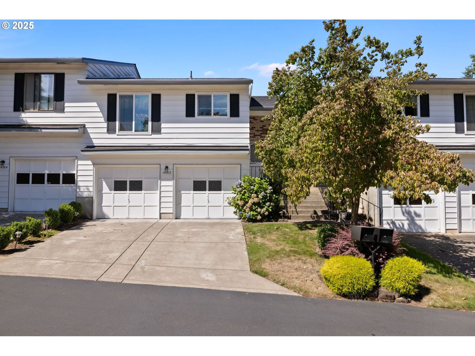 Property Photo: 14912 NE Rose Pkwy OR 97230