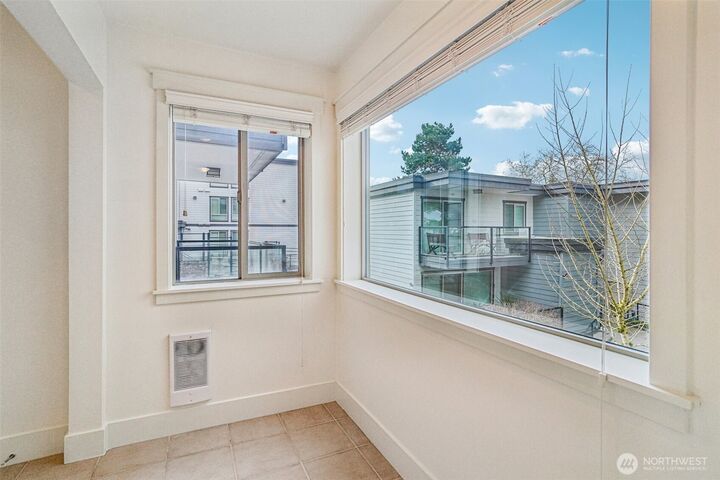 Property Photo:  3204  81st Place SE B202  WA 98040 