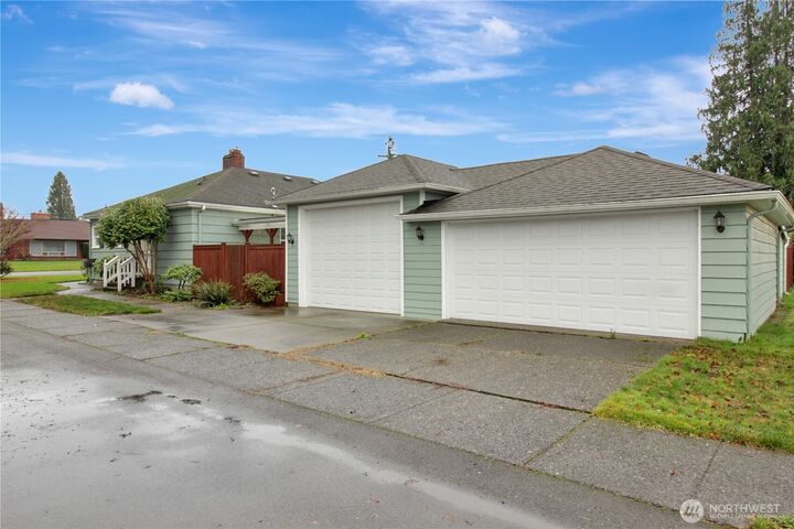 Property Photo: 404 S Macleod Avenue WA 98223