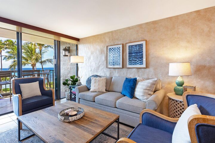 Property Photo: 250 Hauoli St 412 HI 96793