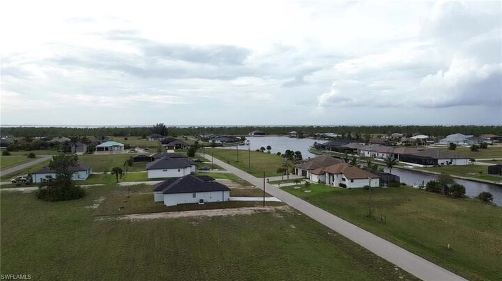 Property Photo: 4106 NW 39th Street FL 33993