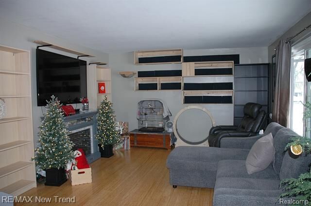 Property Photo:  21304 Colwell Street  MI 48336 