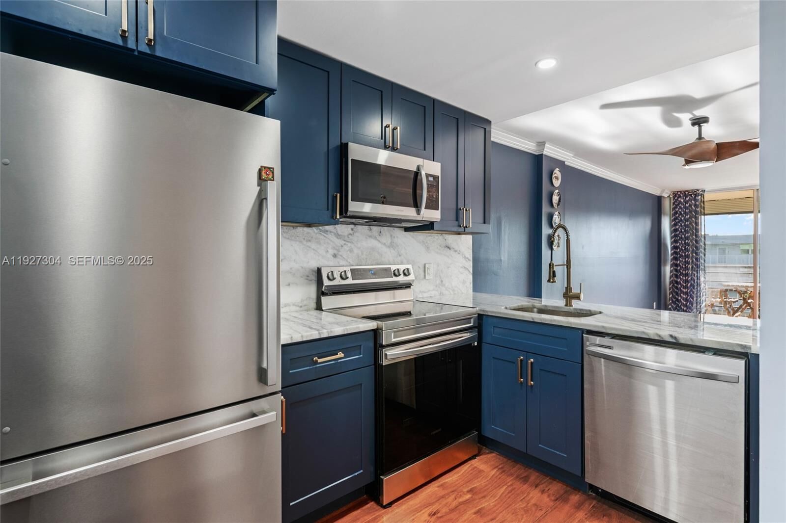 Property Photo: 116 Royal Park Dr 4D FL 33309