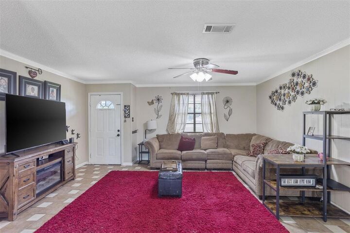 Property Photo: 1929 S Borel Dr Drive S LA 70611