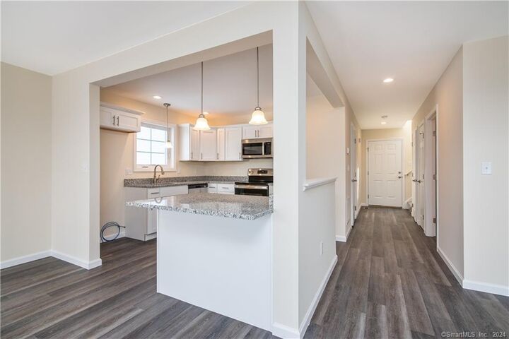 Property Photo:  68 Belvedere Drive  CT 06084 