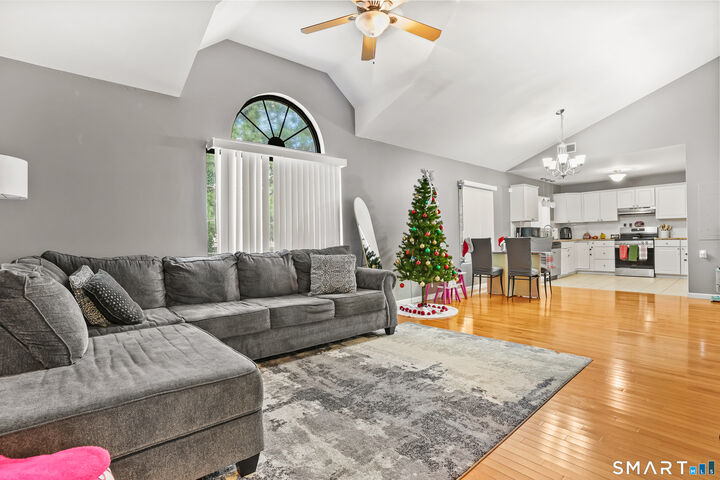 Property Photo:  1 Village View Terrace 1  CT 06451 