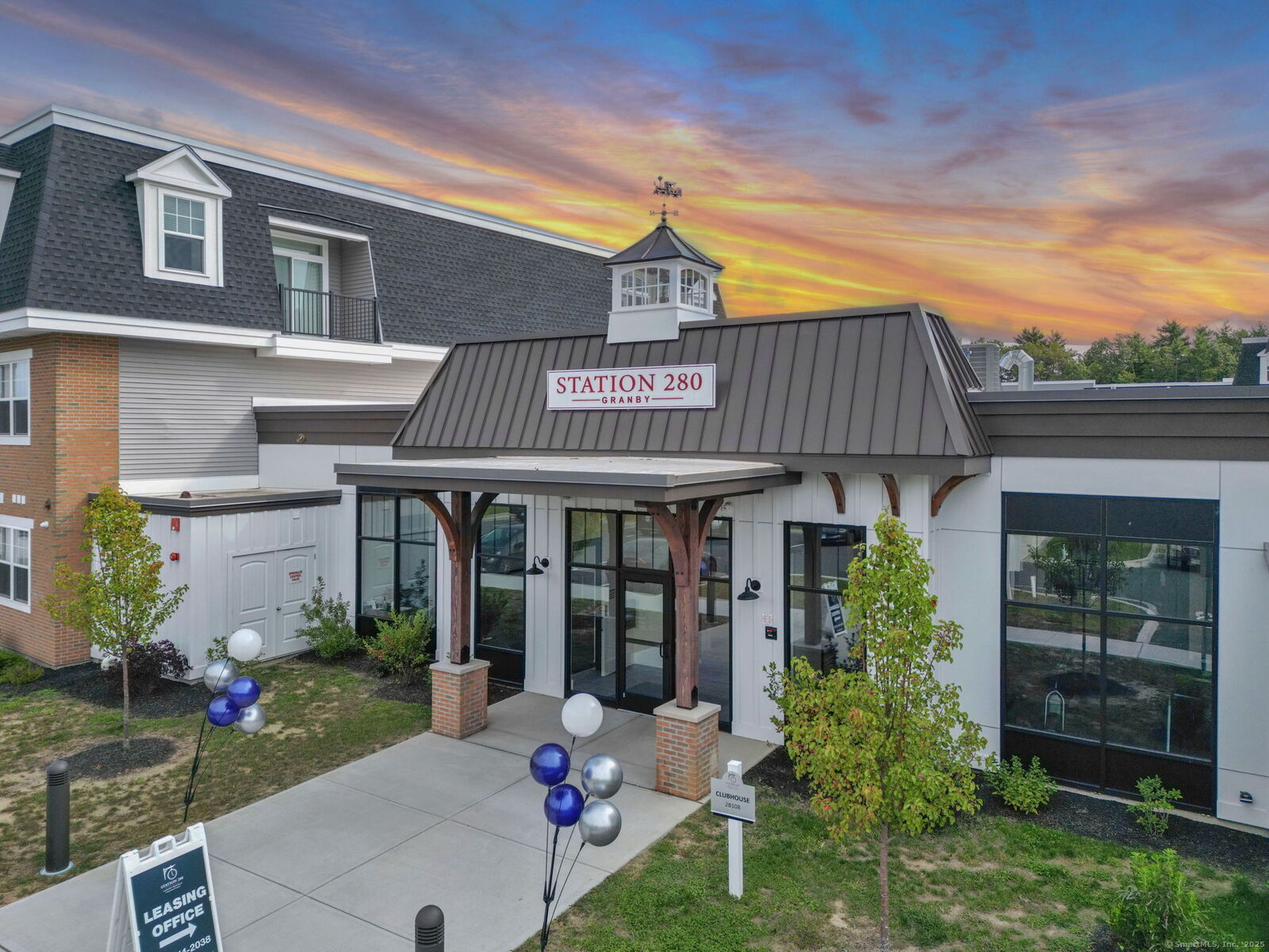 Property Photo:  280 Salmon Brook Street 4106A  CT 06035 