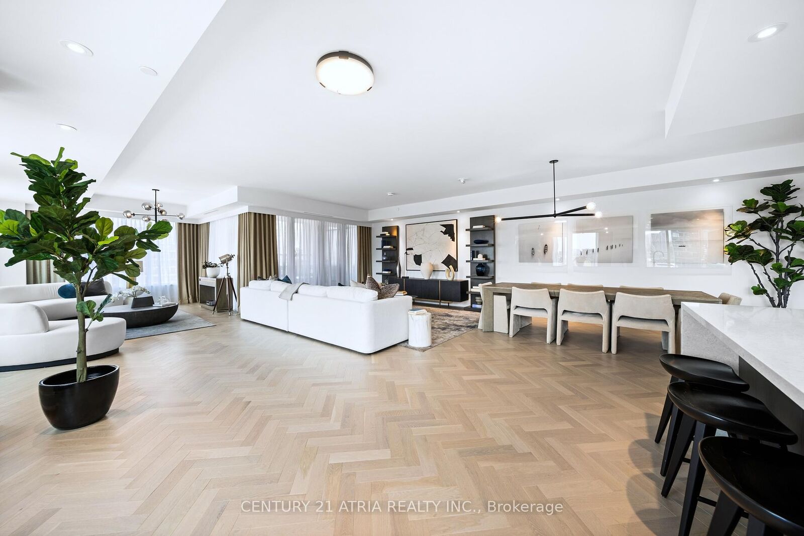 Property Photo:  455 Wellington Street W 810  ON M5J 2R2 