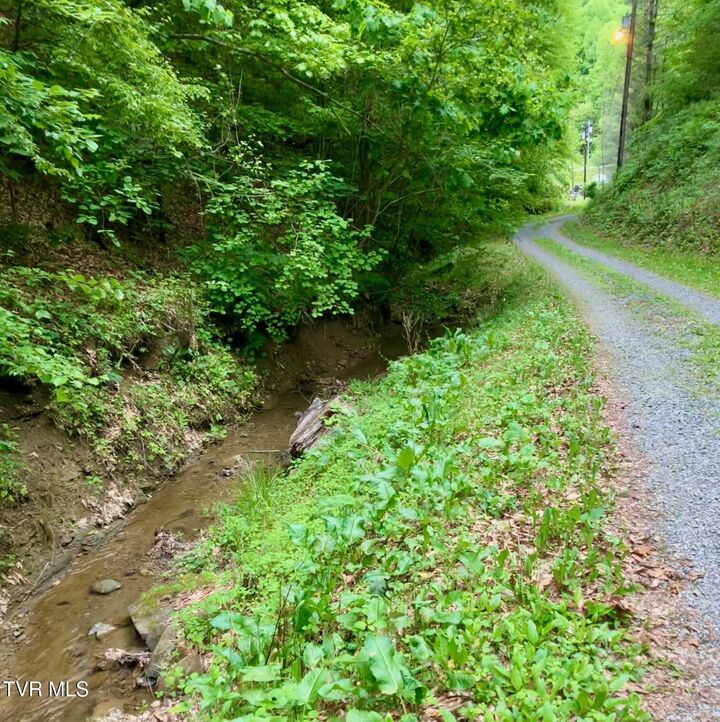 Property Photo: 4127 Middlebrook Way VA 24283