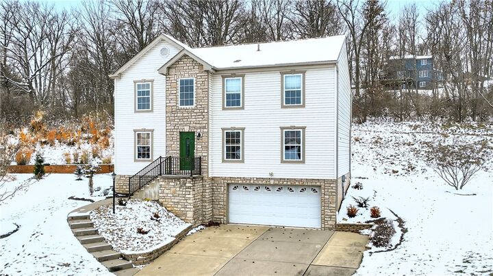 Property Photo:  131 Walcott Dr  PA 15044 