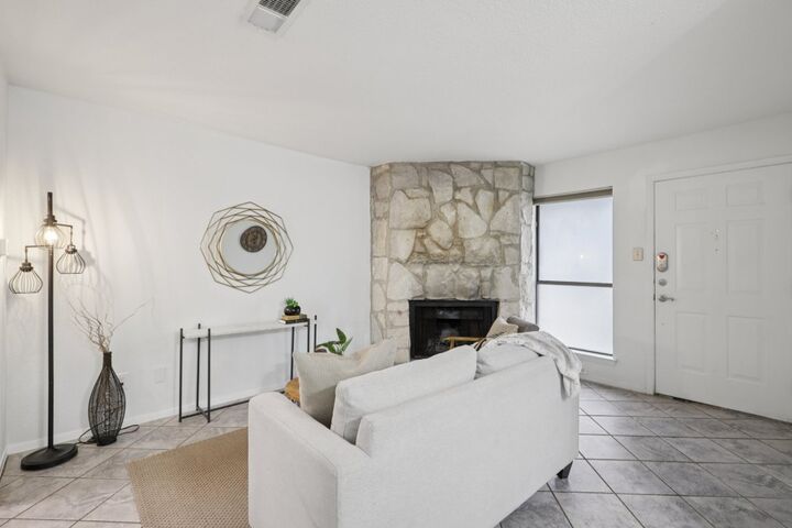 Property Photo: 4307 S 1st Street 106 TX 78745