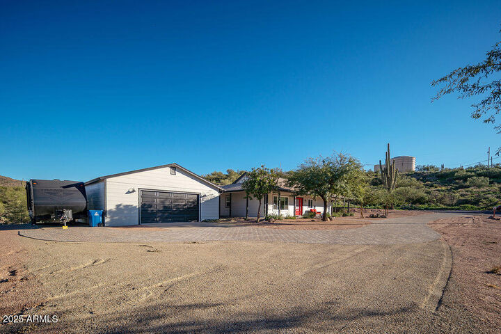 Property Photo:  1574 E Dorothy Street  AZ 85118 