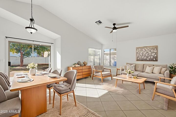 Property Photo:  2061 E Appaloosa Road  AZ 85296 