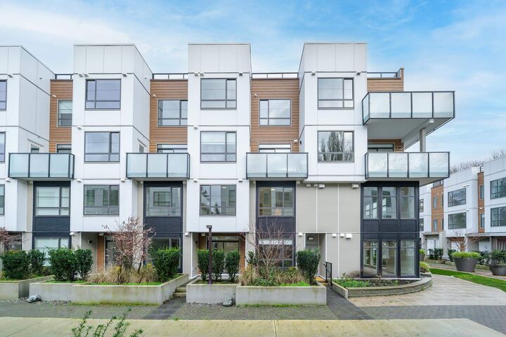 Property Photo:  6328 King George Boulevard 31  BC V3X 0L4 