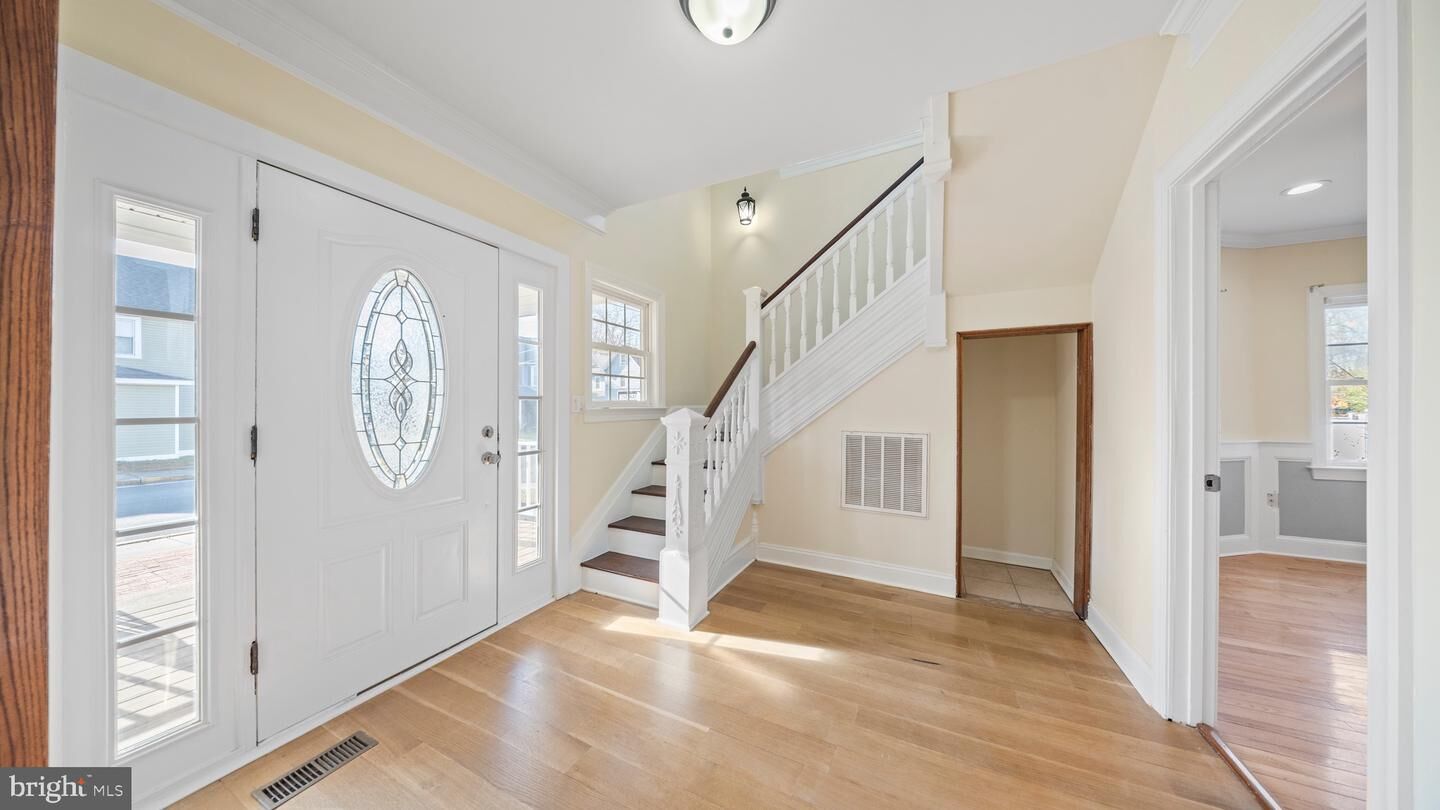 Property Photo:  301 E Chestnut Street  MD 21875 