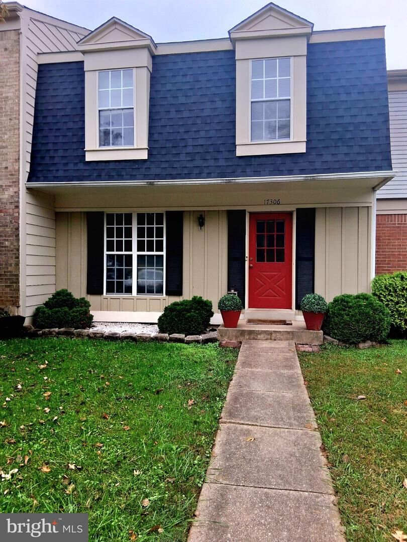 Property Photo: 17306 Sandy Knoll Drive MD 20832