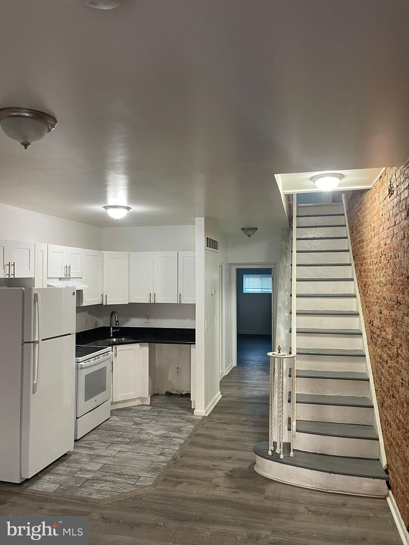 Property Photo:  2042 Dennie Street  PA 19140 