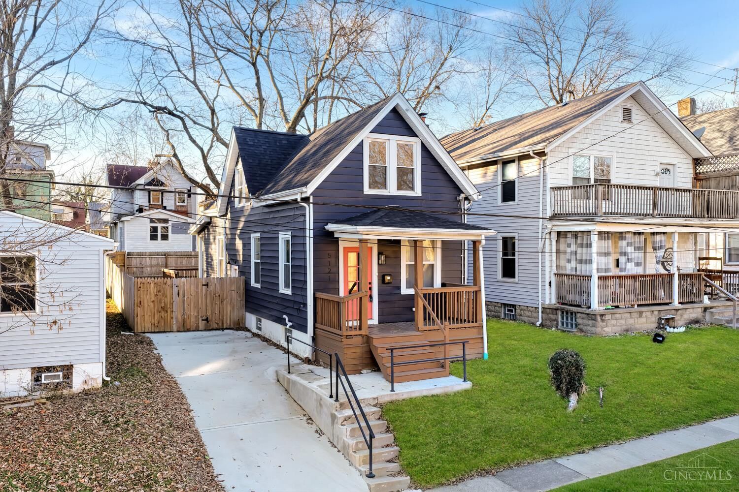 Property Photo: 5121 Rolston Avenue OH 45212