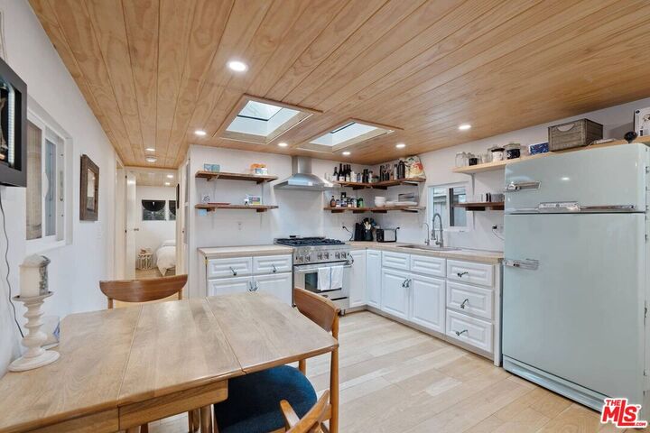 Property Photo:  68 Paradise Cove Rd  CA 90265 