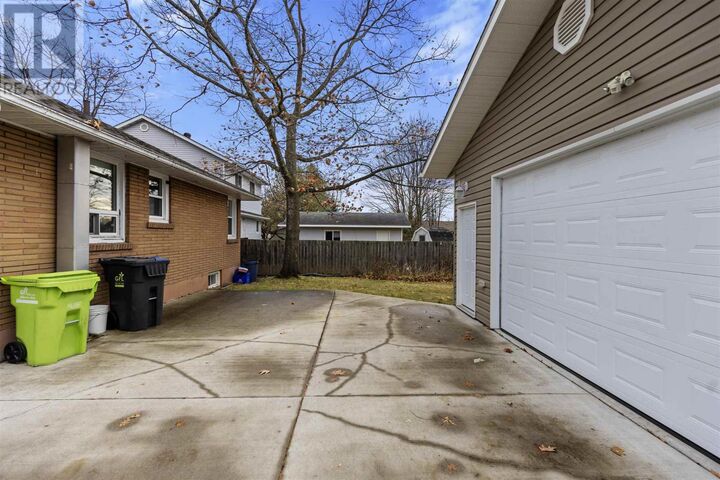 Property Photo: 61 McCrea St ON P6A 4A4