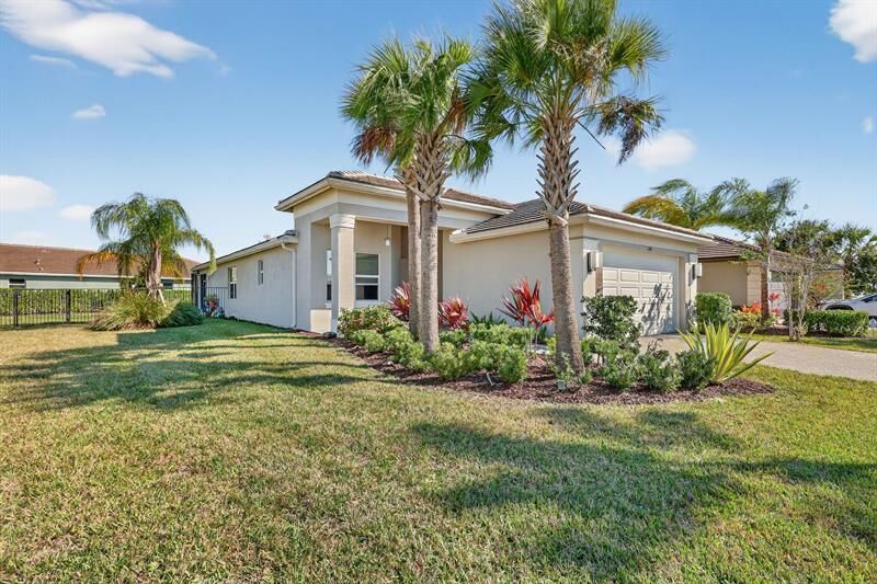 Property Photo:  11905 SW Seaway St  FL 34987 