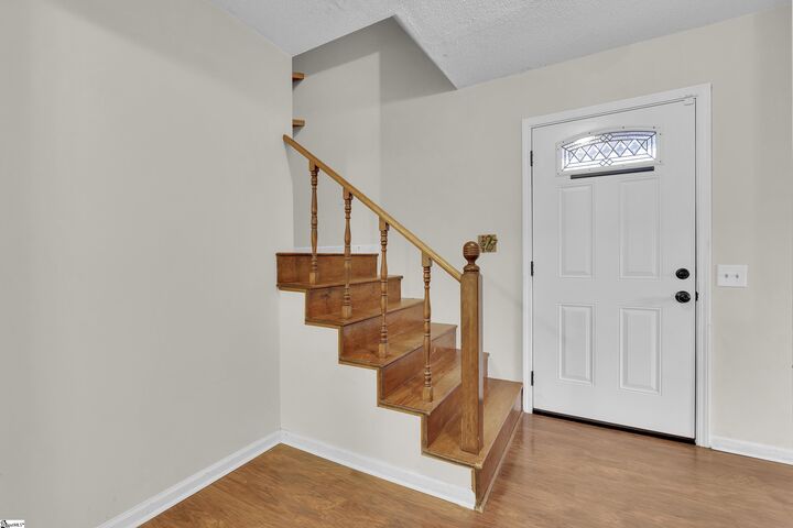 Property Photo: 304 N Isundega Street SC 29693