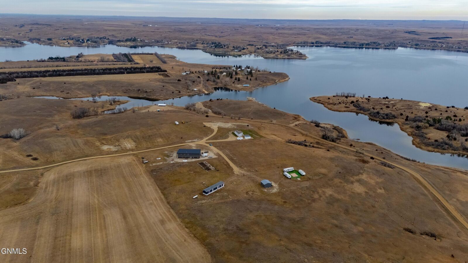 Property Photo: 6812 E Schatz Lane ND 58533