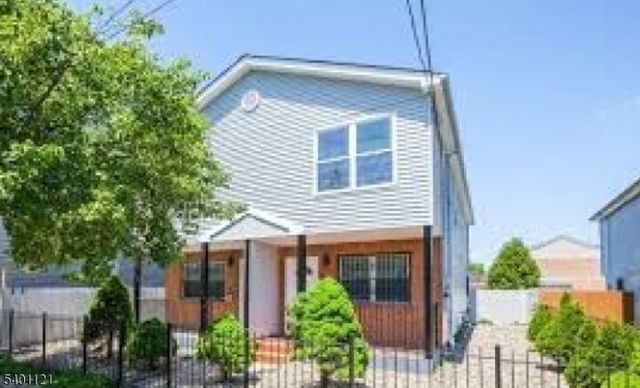 Property Photo:  34 Holland St  NJ 07103 
