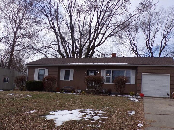 5720 Manning Avenue  Raytown MO 64133 photo