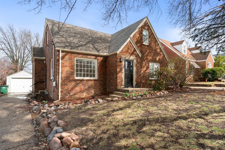 Property Photo:  829 7th Street  IA 50265 