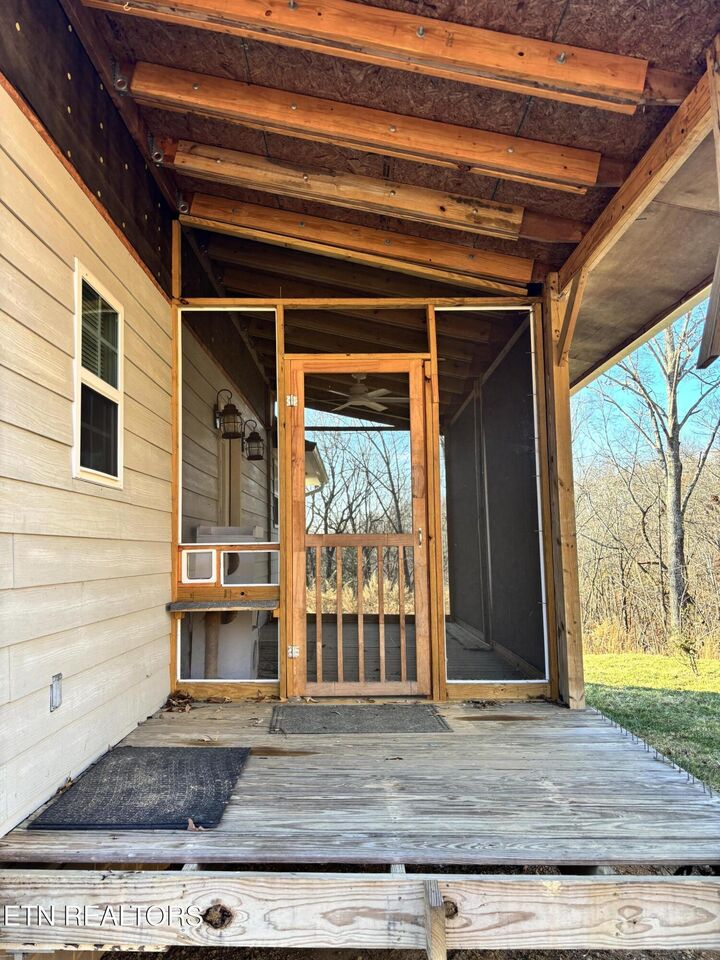 Property Photo: 230 Windcrest Lane TN 37748