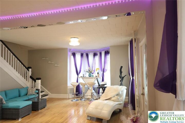 Property Photo: 1106 E Bellevue Avenue PA 19605